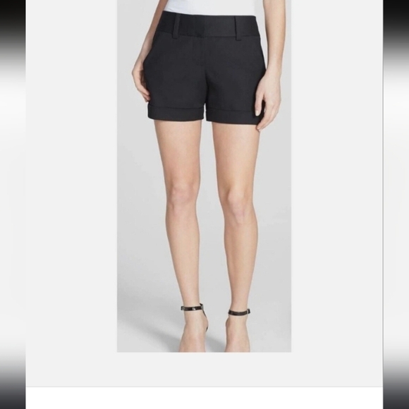 EUC Vince Camuto Shorts - Picture 1 of 5
